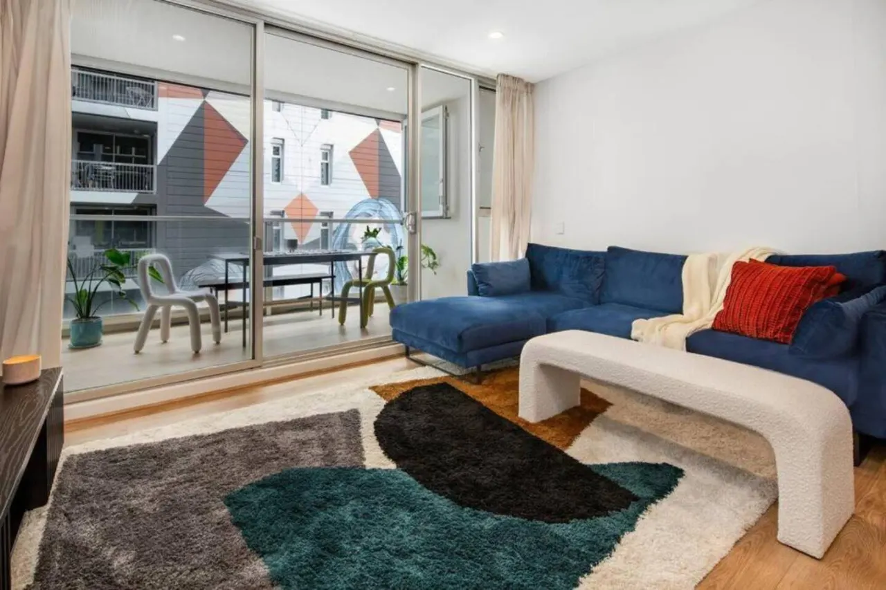 Cityscape on Morphett - Central CBD Stay with Pool