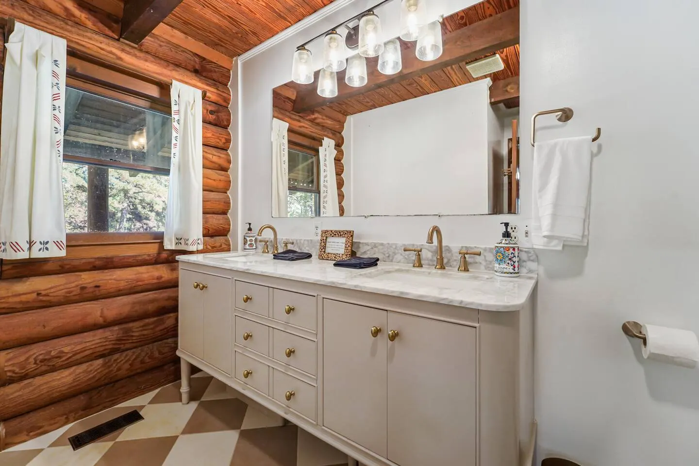 Cabin Between Atlanta & Augusta - 50 Wooded Acres 18