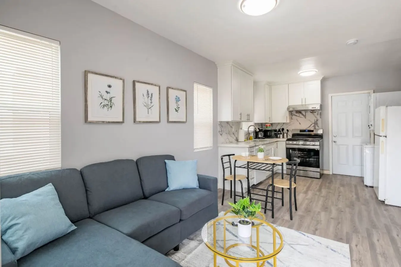 Cute, Quiet Cottage with Laundry,Work Space 9