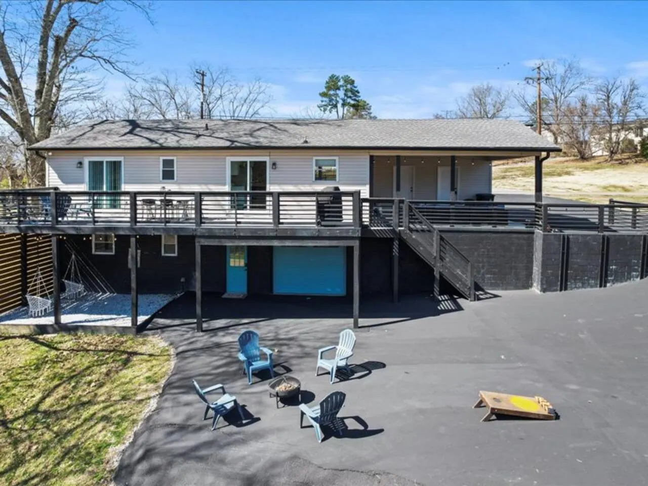 Knox Retreat ~ Cozy Home w/ Outdoor Entertainment 13