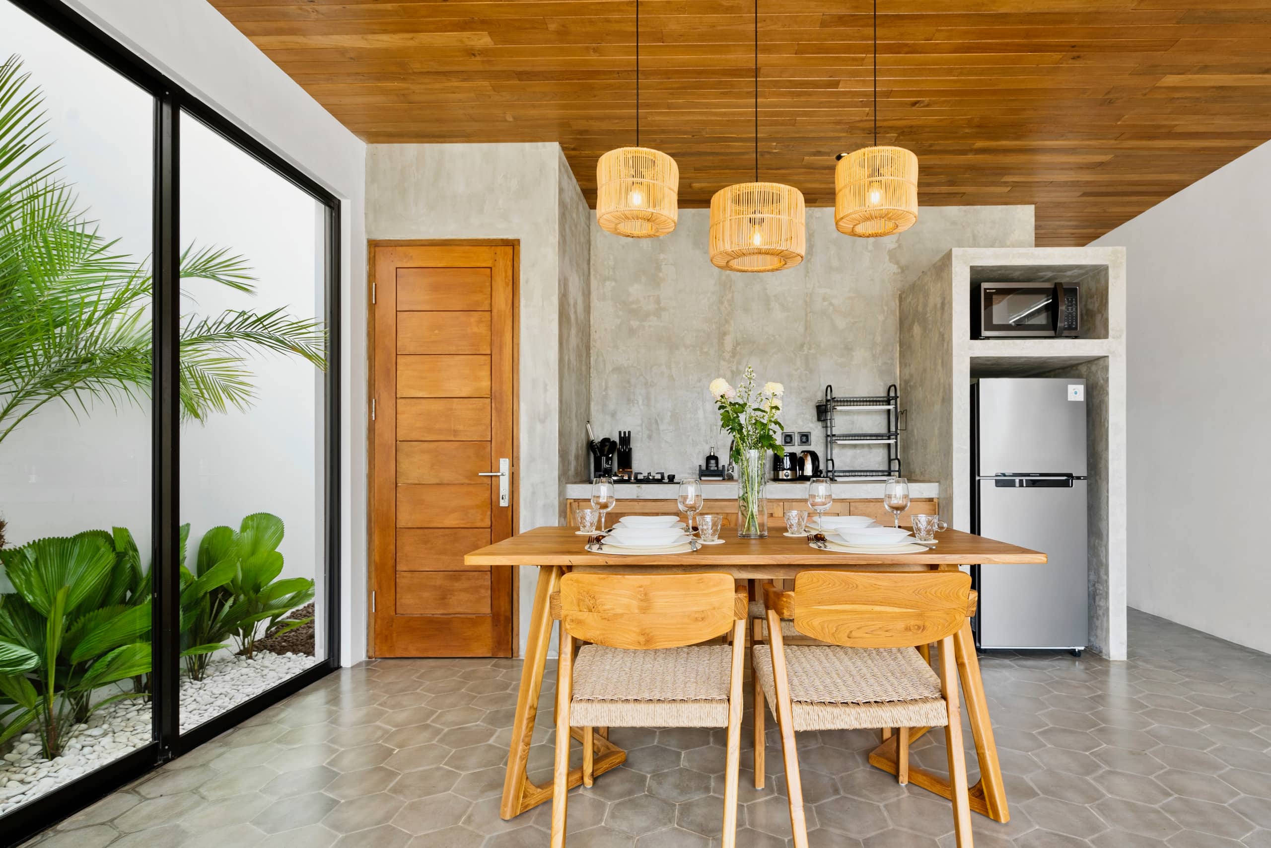 Dreamy Couple's Escape – Villa with Enclosed Pool 6