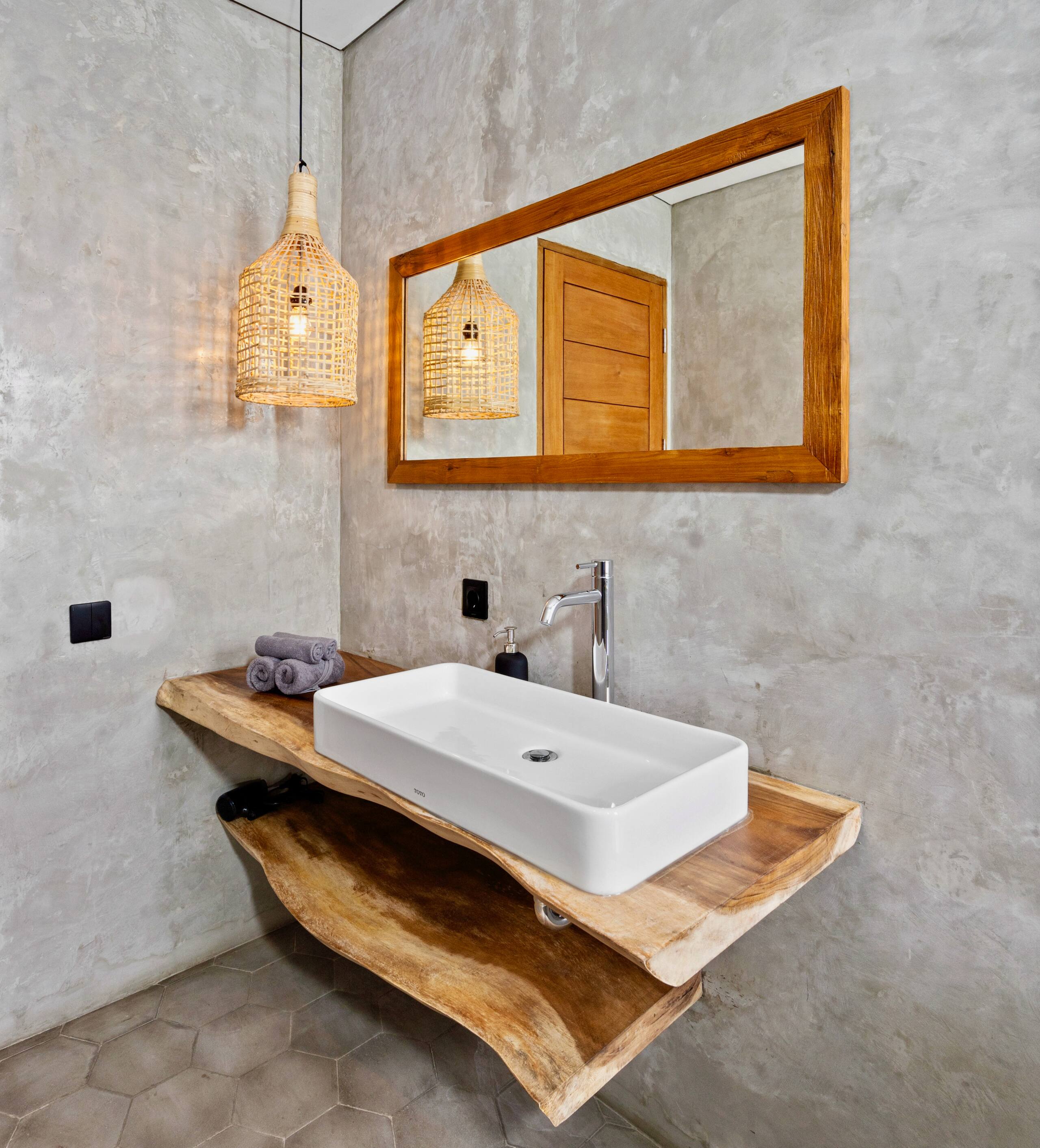 Dreamy Couple's Escape – Villa with Enclosed Pool 20