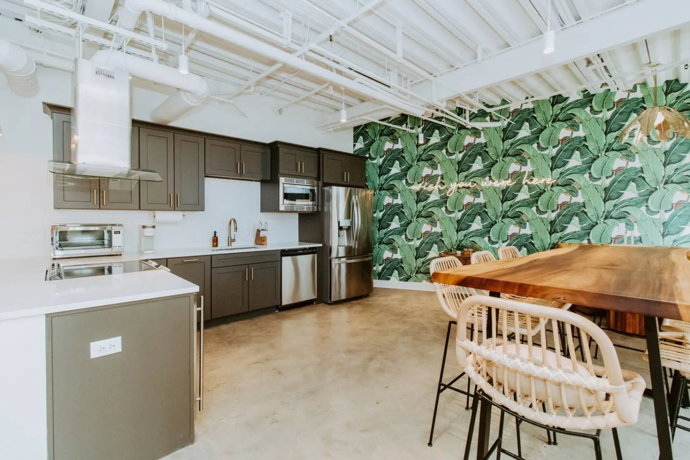 Wish You Were Here ~ 7 min to 30A ~ Walk to Beach! 15