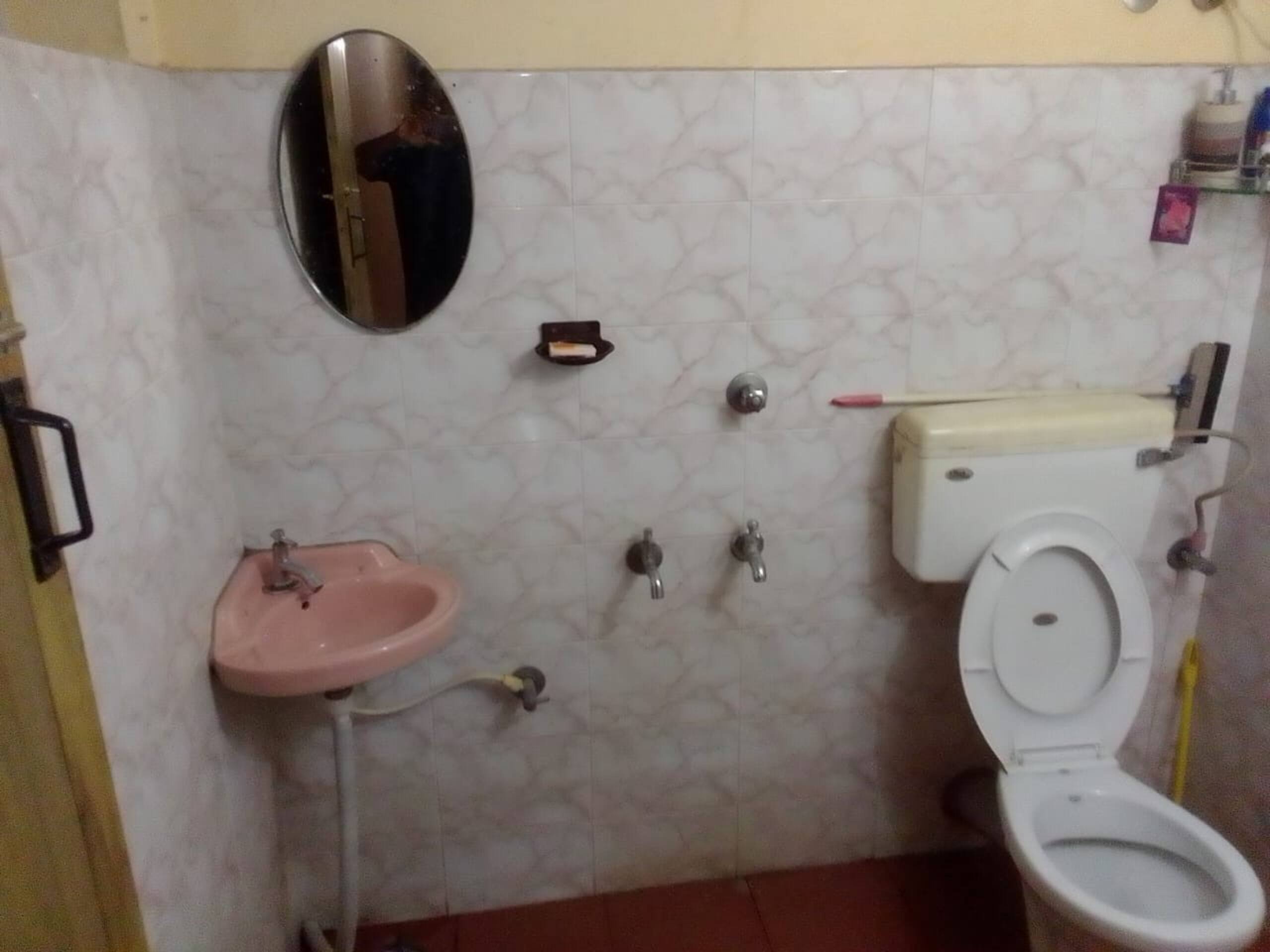 Aanjaneyam home Come as a guest, leave as a friend 4