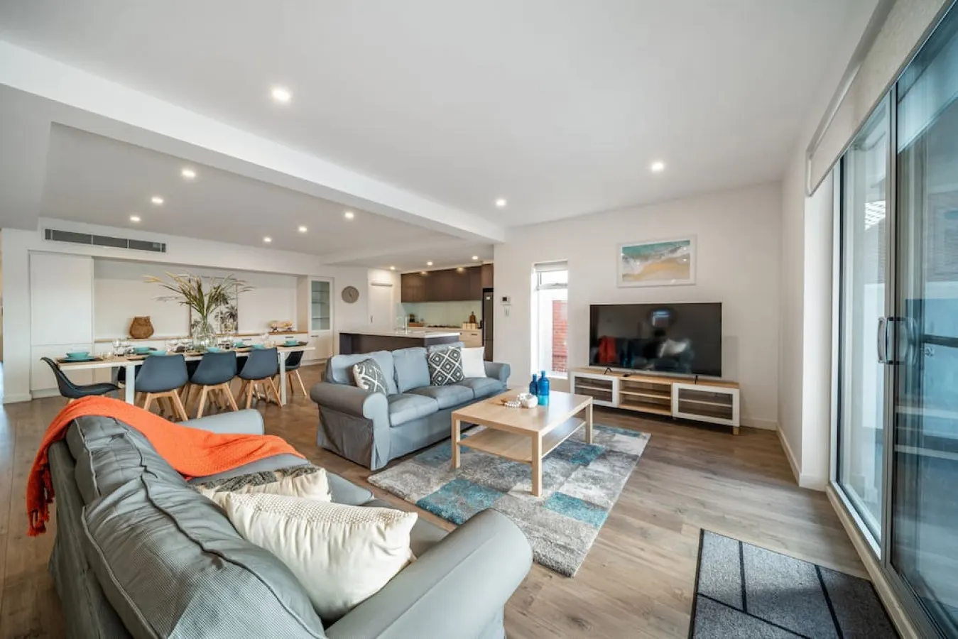 Level Up Henley—Modern Comfort near Beach & Dining