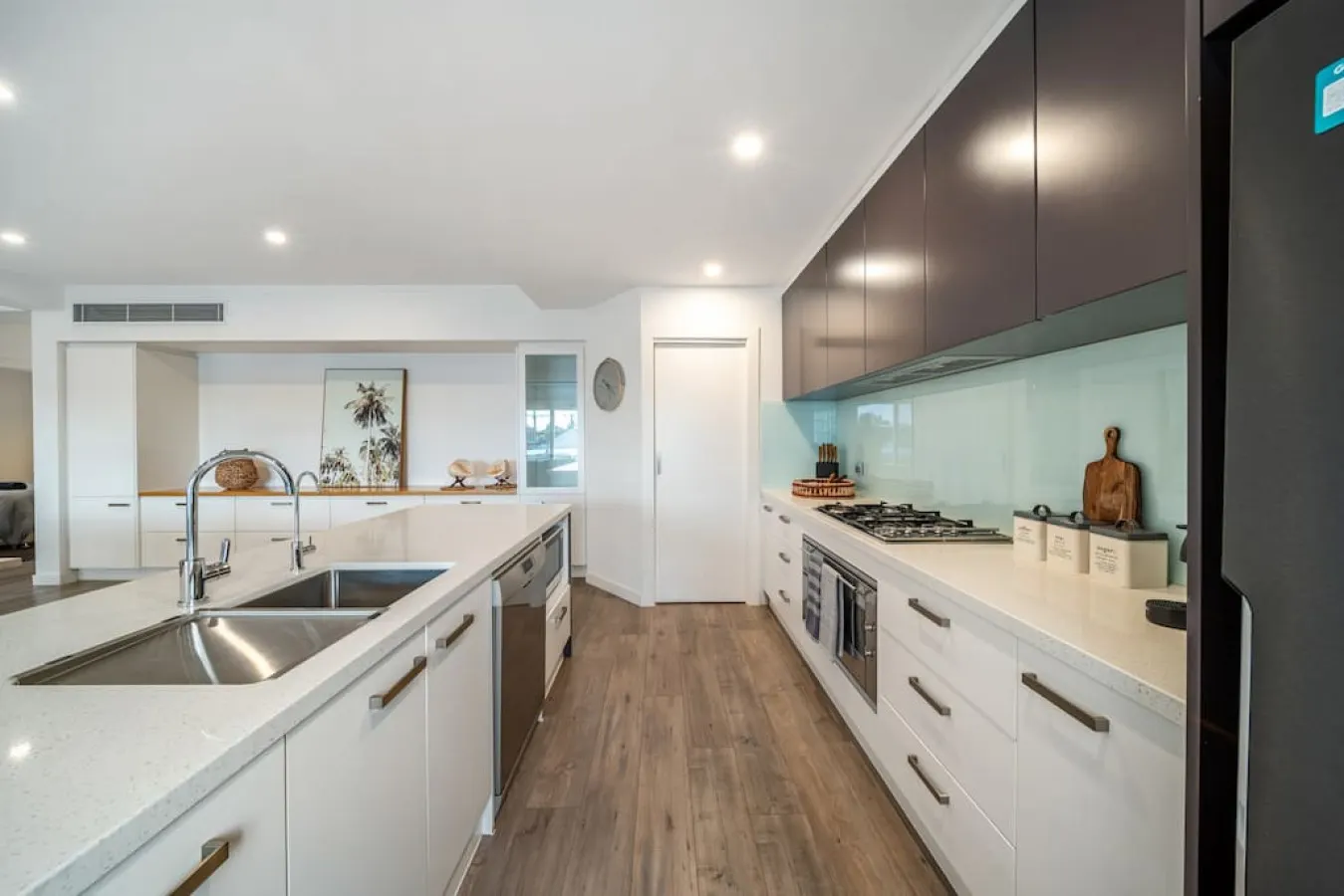 Level Up Henley—Modern Comfort near Beach & Dining 13