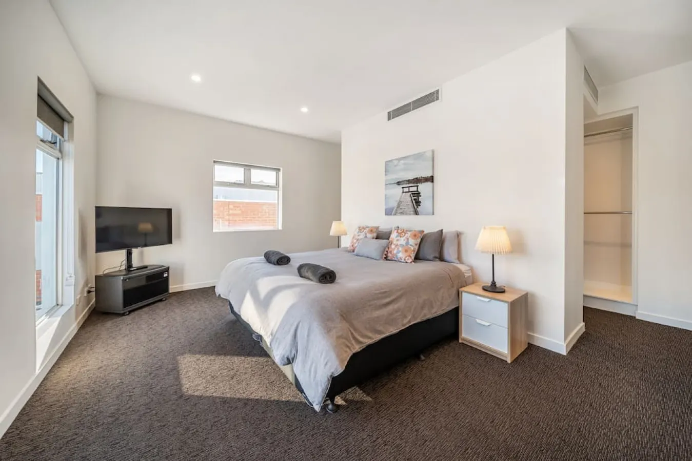 Level Up Henley—Modern Comfort near Beach & Dining 5