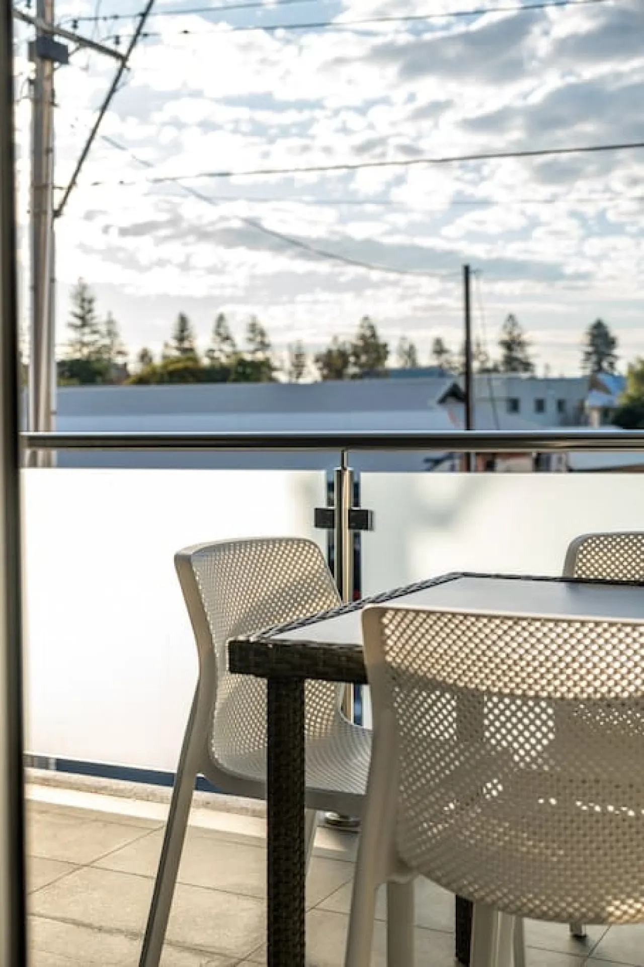 Level Up Henley—Modern Comfort near Beach & Dining 8