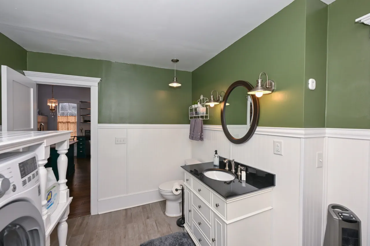 Luxurious Historic Victorian on Millionaire's Row 12