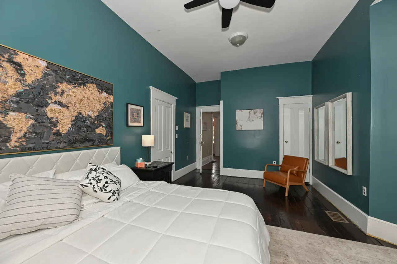 Luxurious Historic Victorian on Millionaire's Row 15