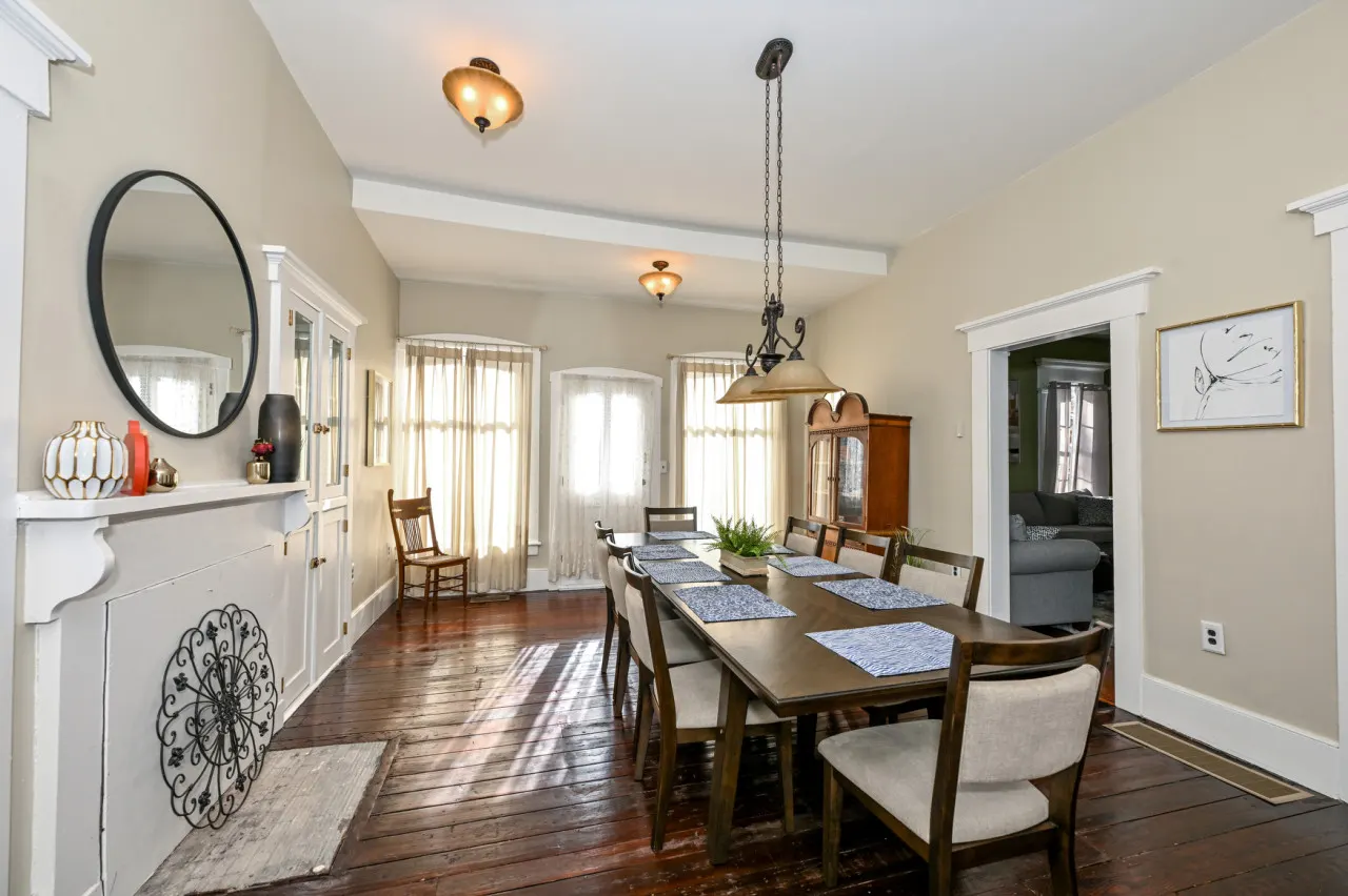 Luxurious Historic Victorian on Millionaire's Row 17