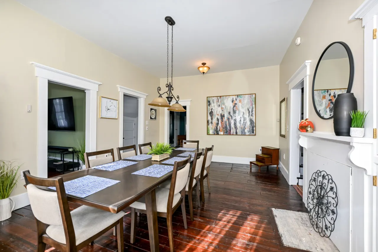 Luxurious Historic Victorian on Millionaire's Row 20