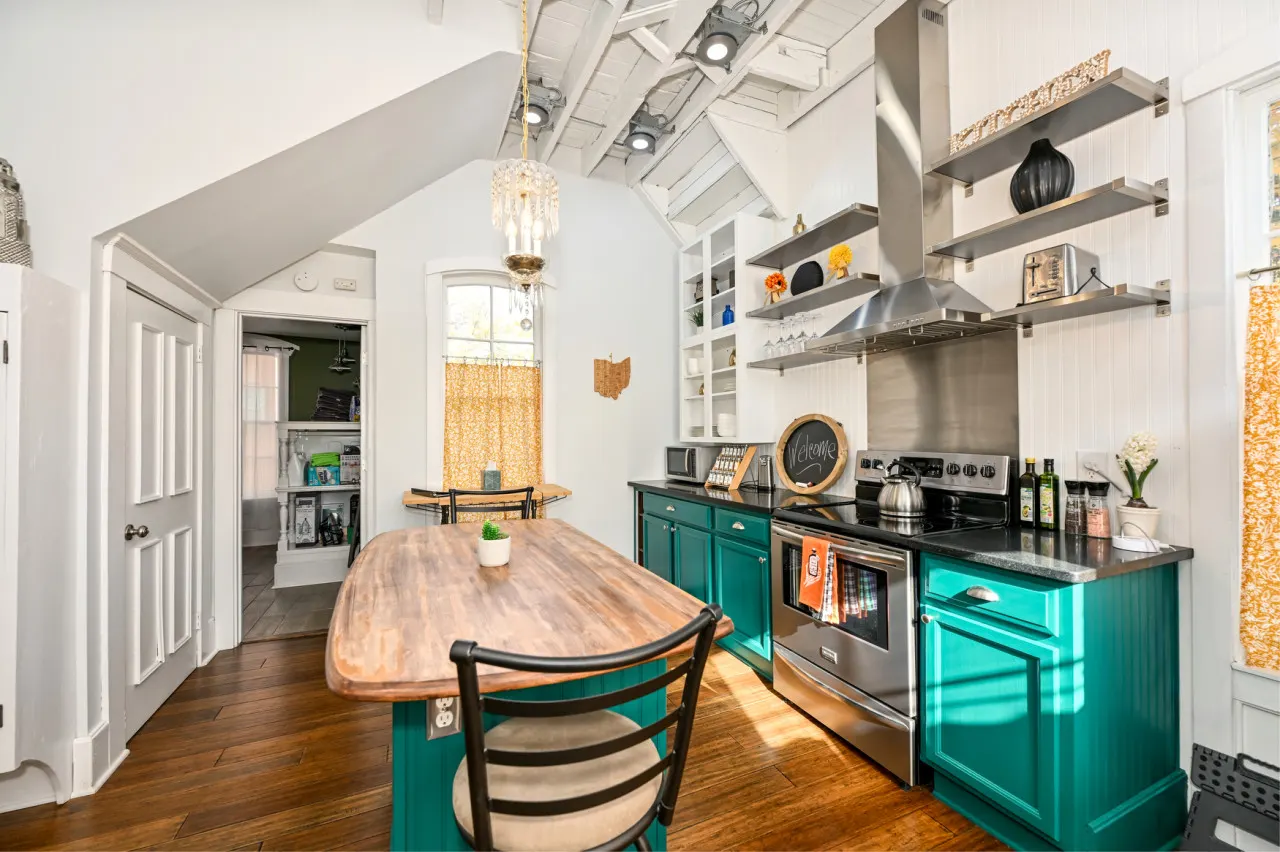 Luxurious Historic Victorian on Millionaire's Row 6