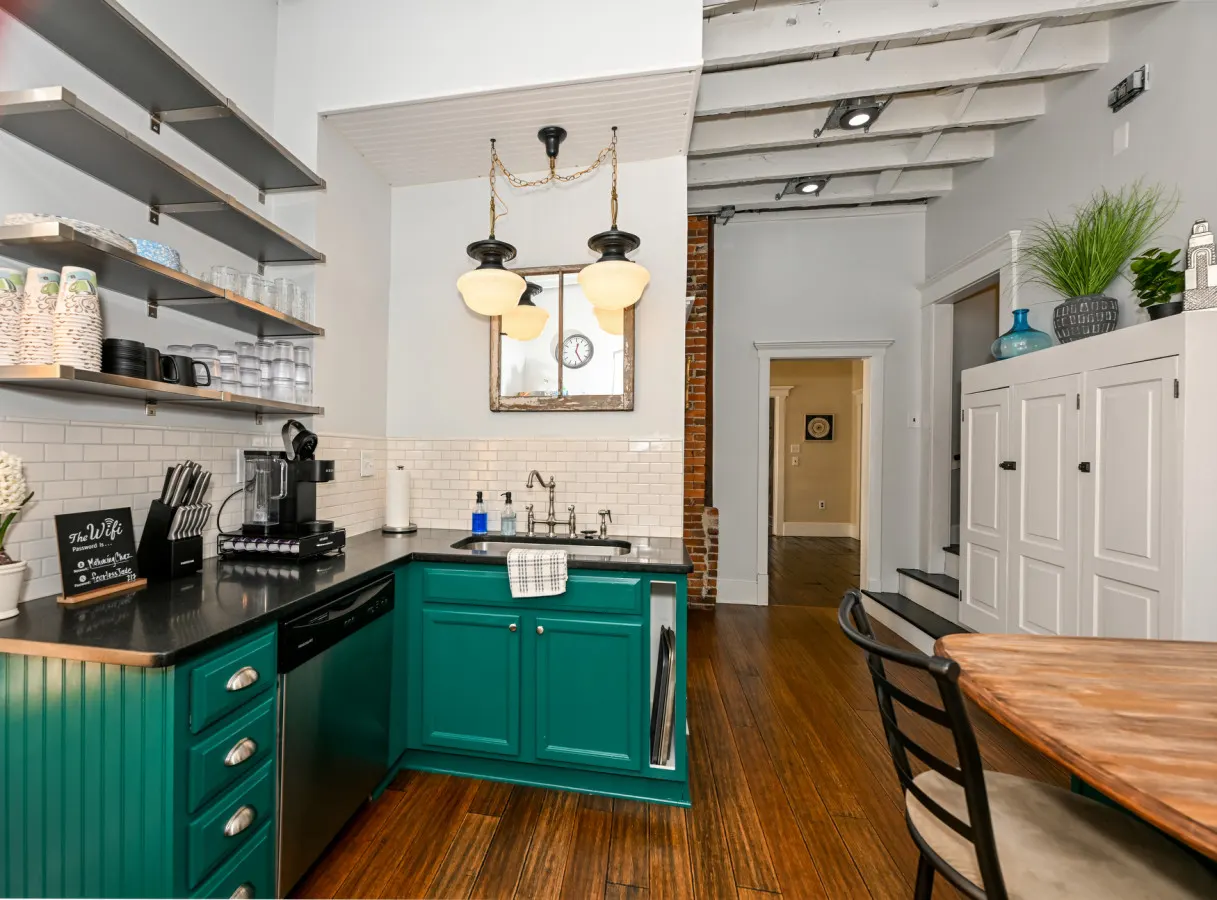 Luxurious Historic Victorian on Millionaire's Row 7