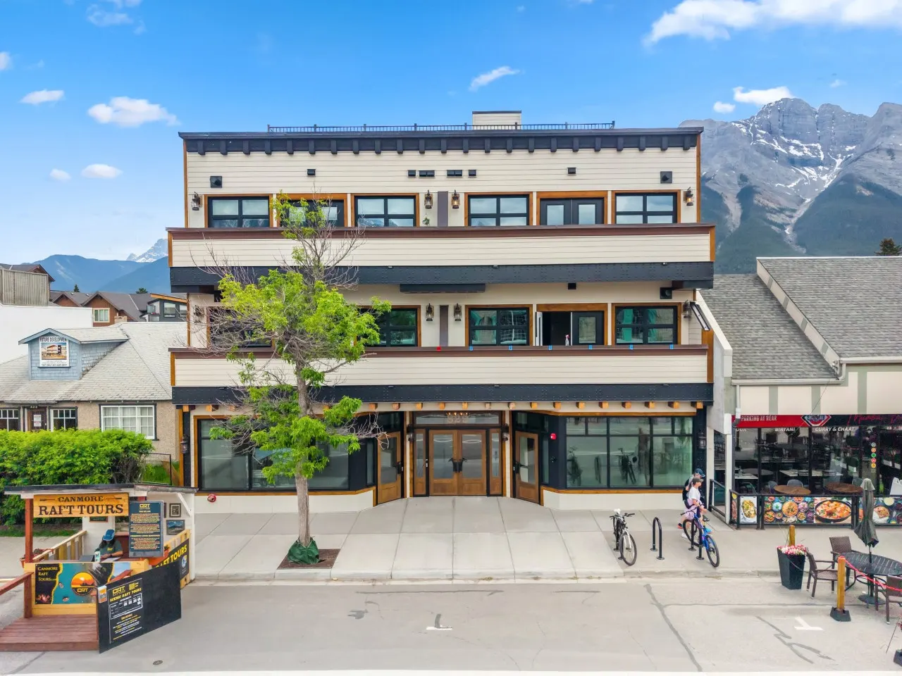 Main Street Condo with Rooftop Patio Access 9