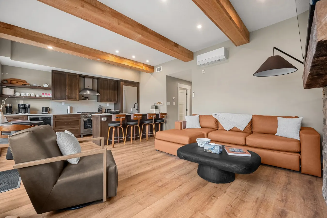 Main Street Condo with Rooftop Patio Access 3