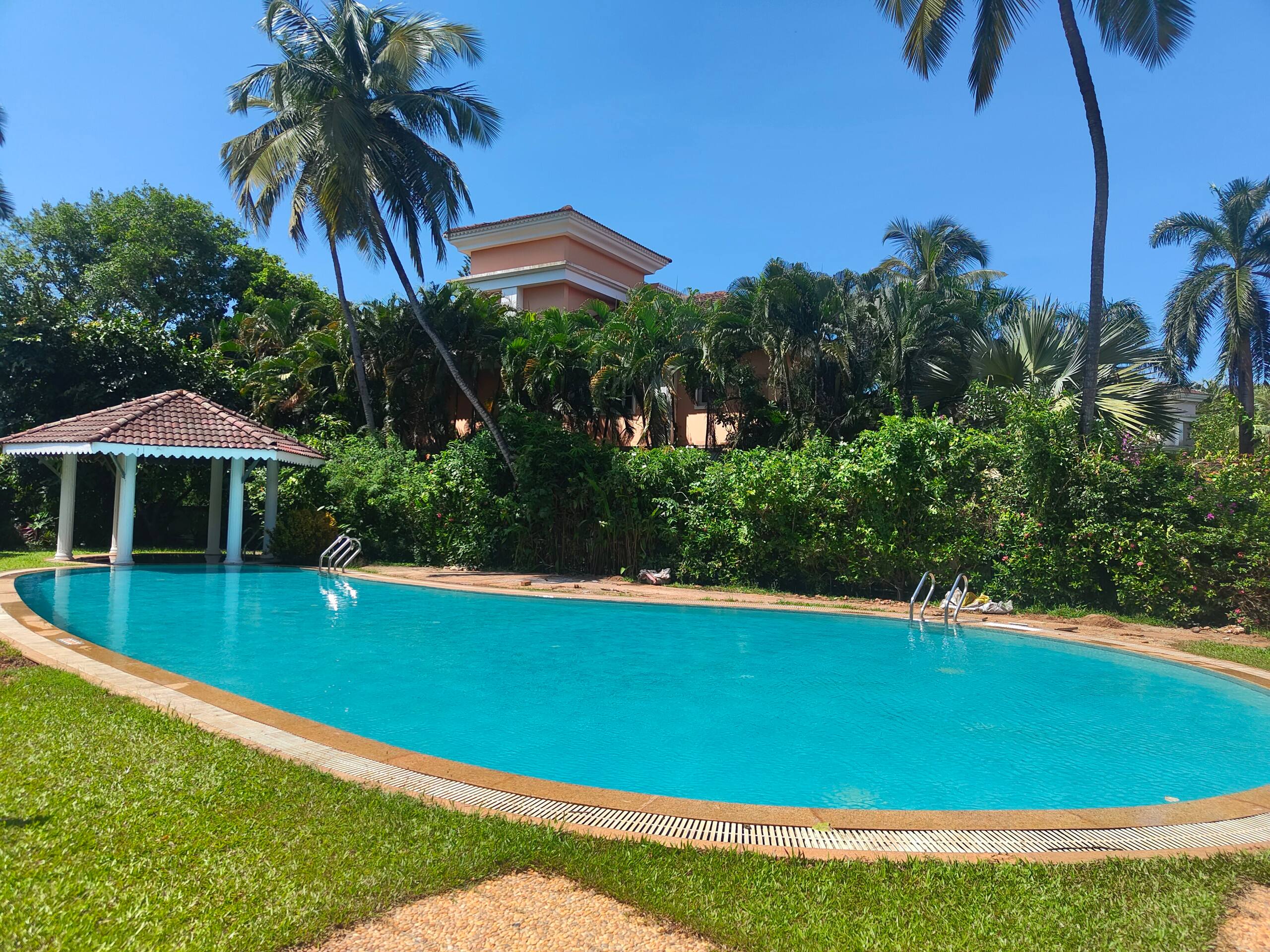 Golden Sands: Peaceful Lovers Beach Escape 34