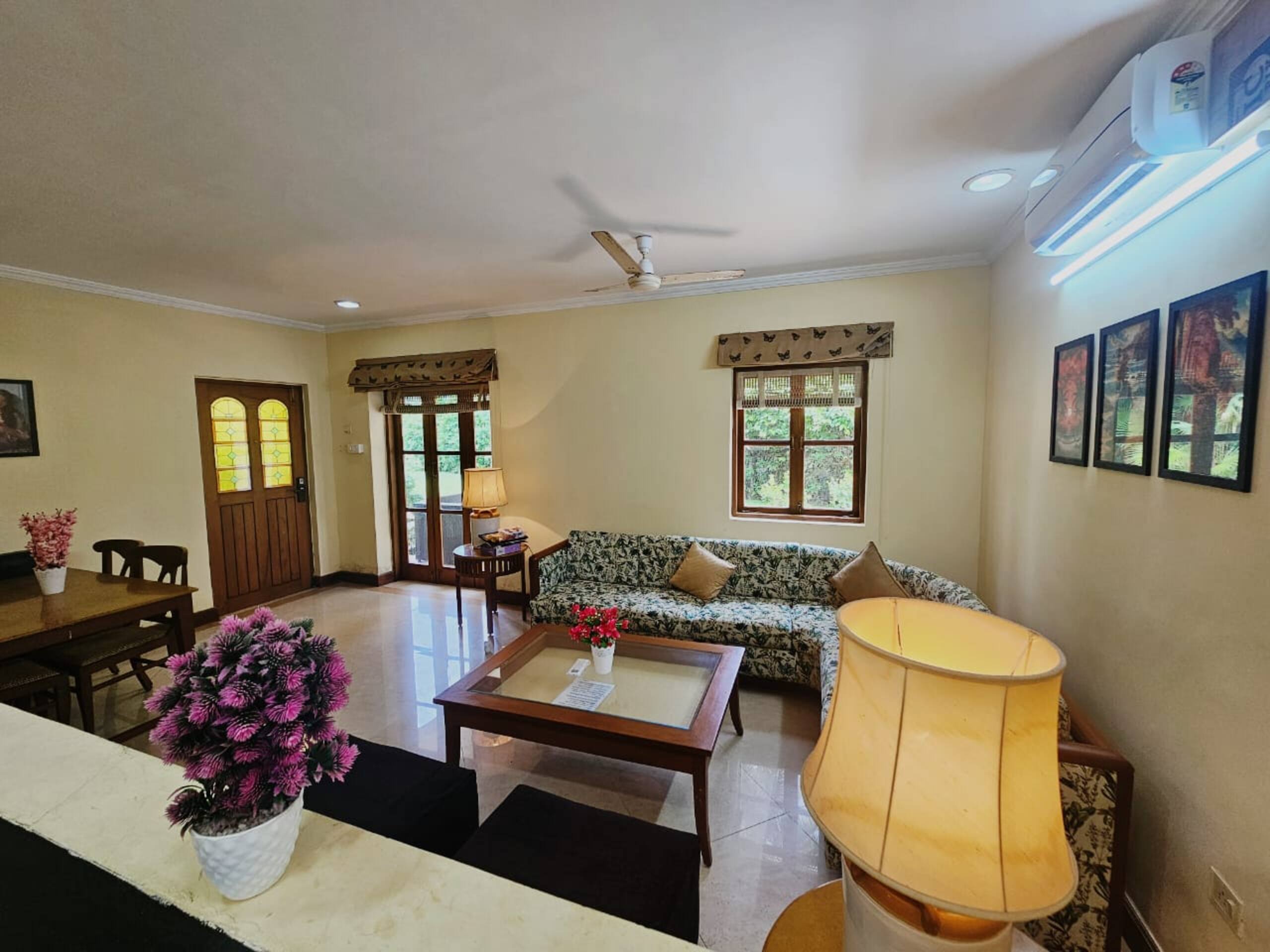 Golden Sands: Peaceful Lovers Beach Escape 12