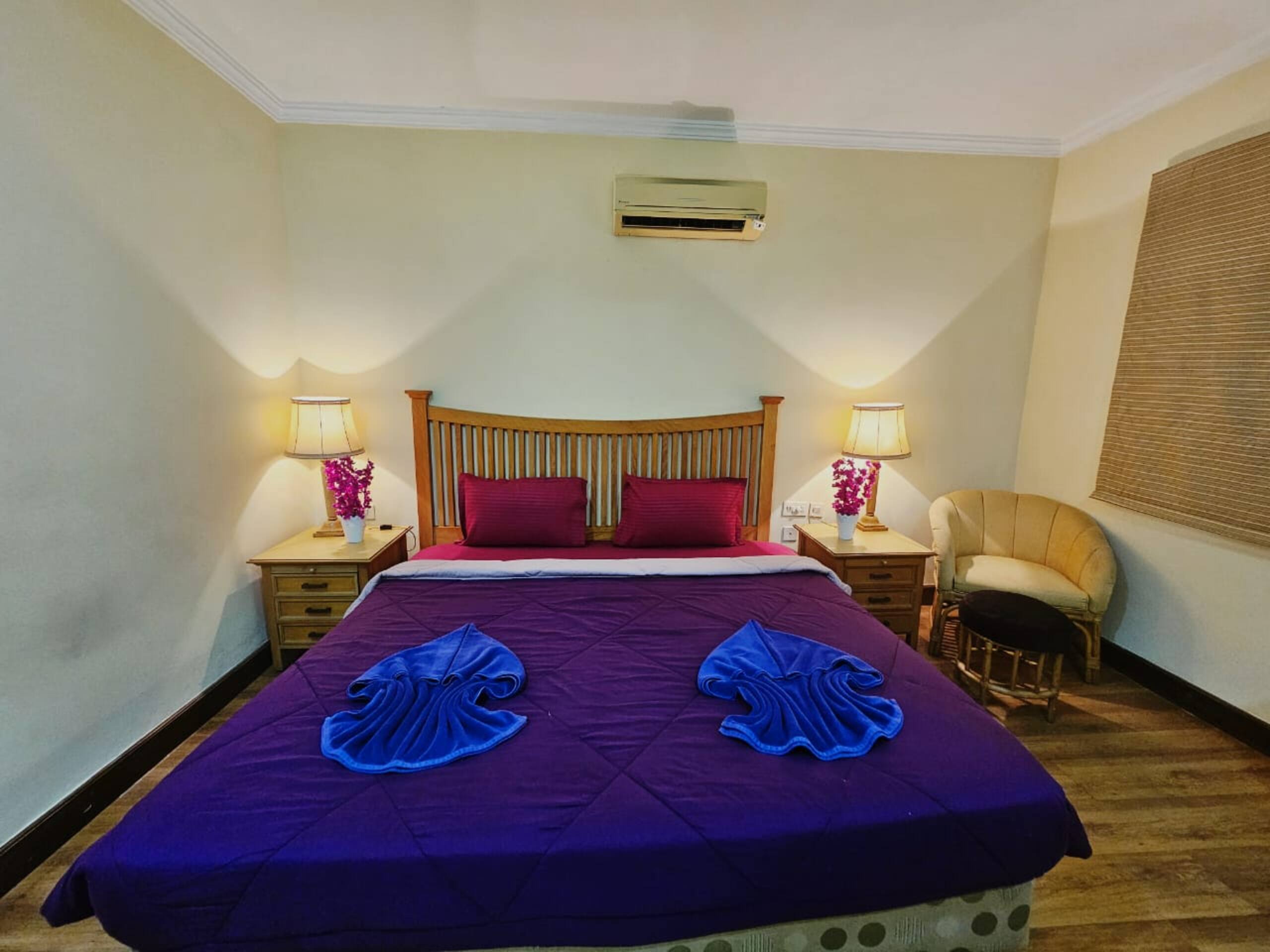 Golden Sands: Peaceful Lovers Beach Escape 24