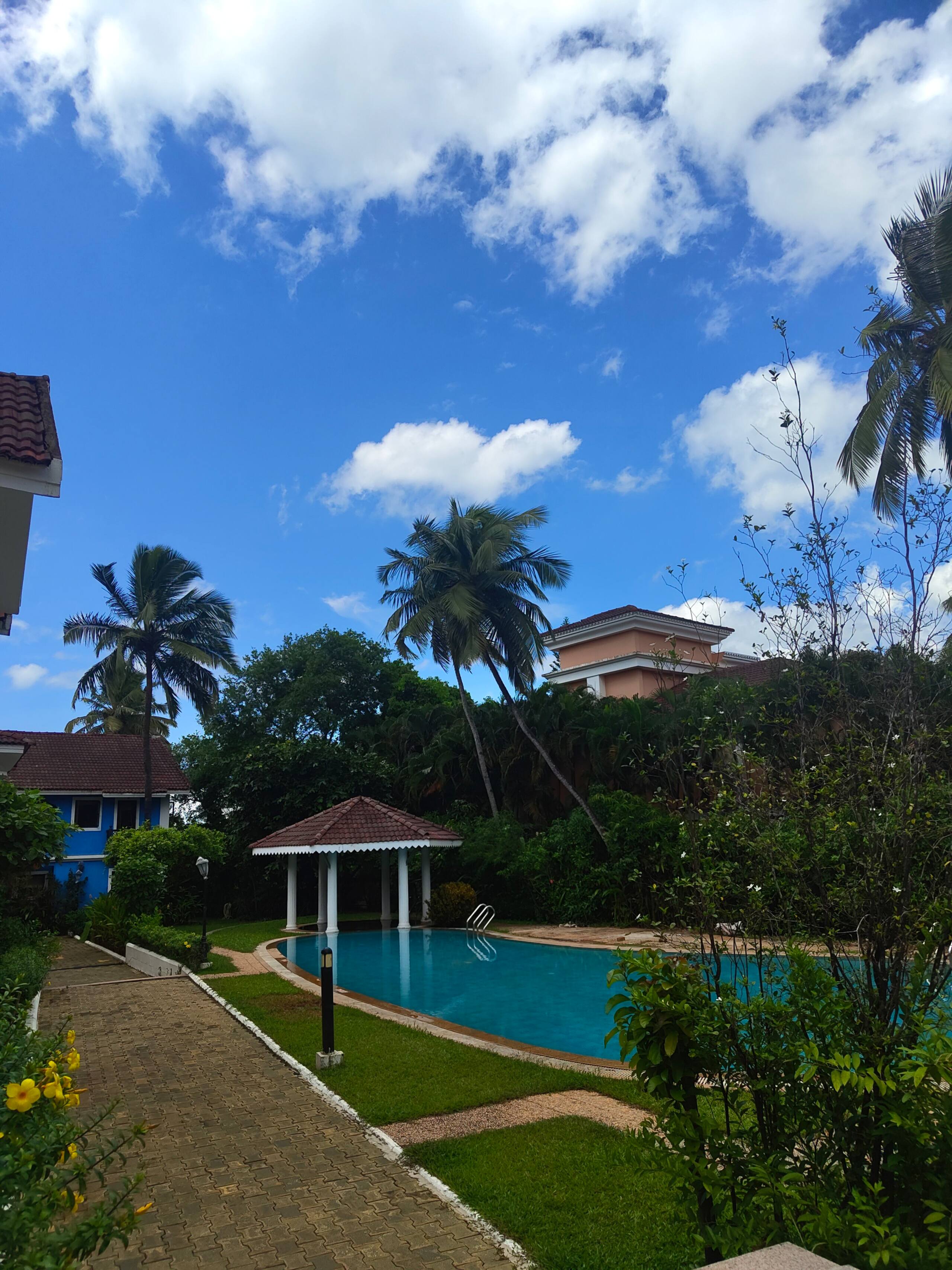 Golden Sands: Peaceful Lovers Beach Escape 36