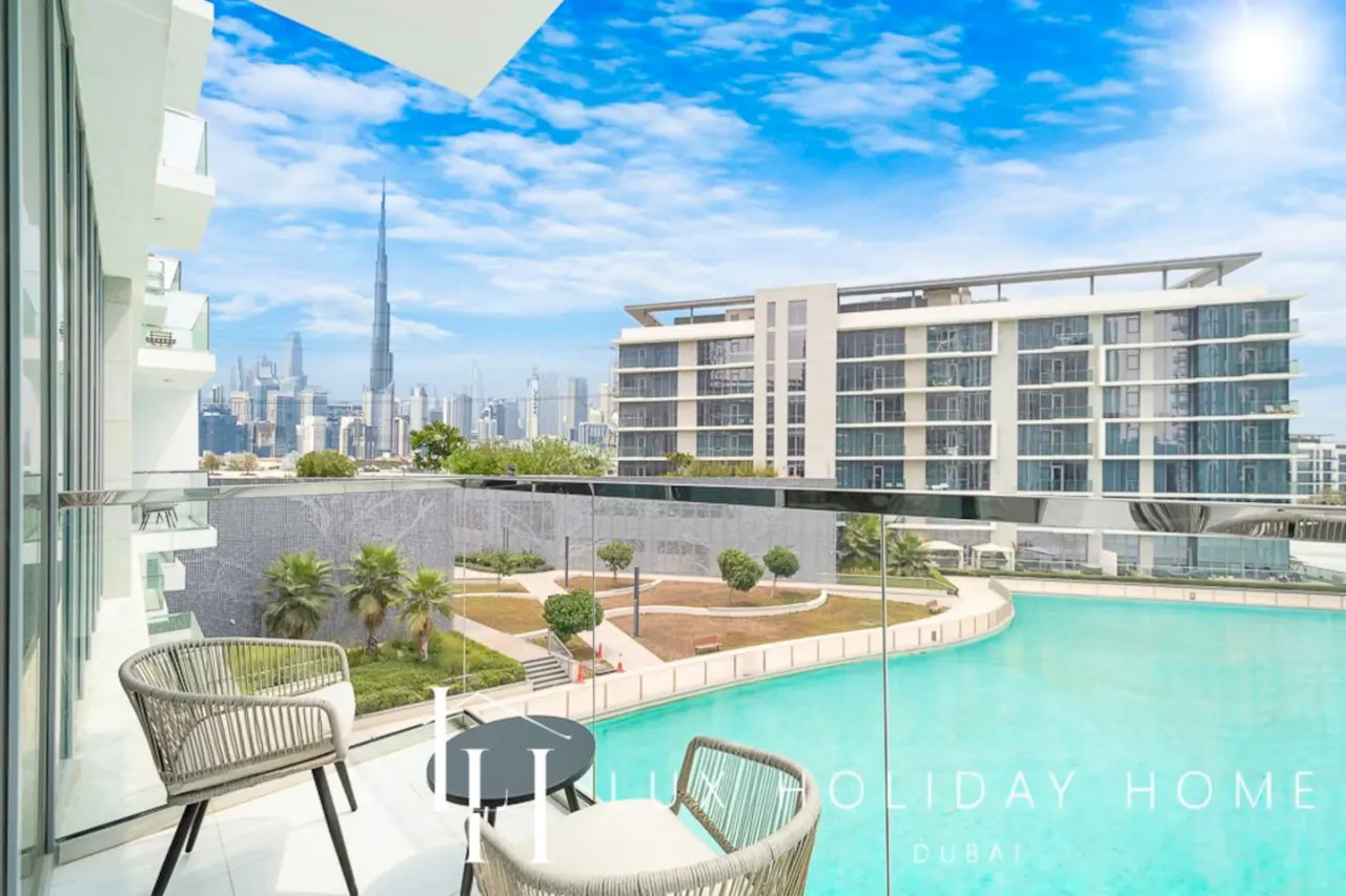LUX | The Burj Khalifa Lagoon View Suite 2