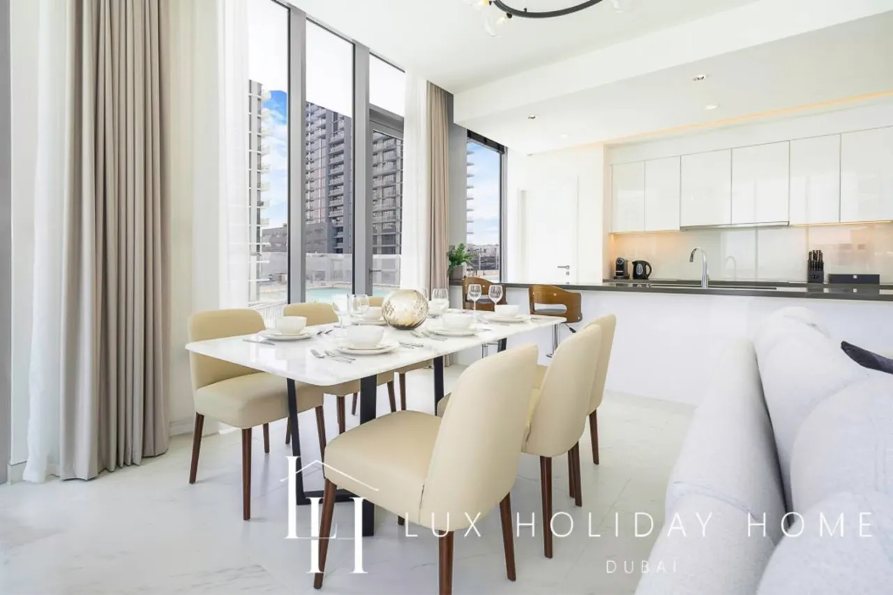 LUX The Burj Khalifa Lagoon View Suite 2 6