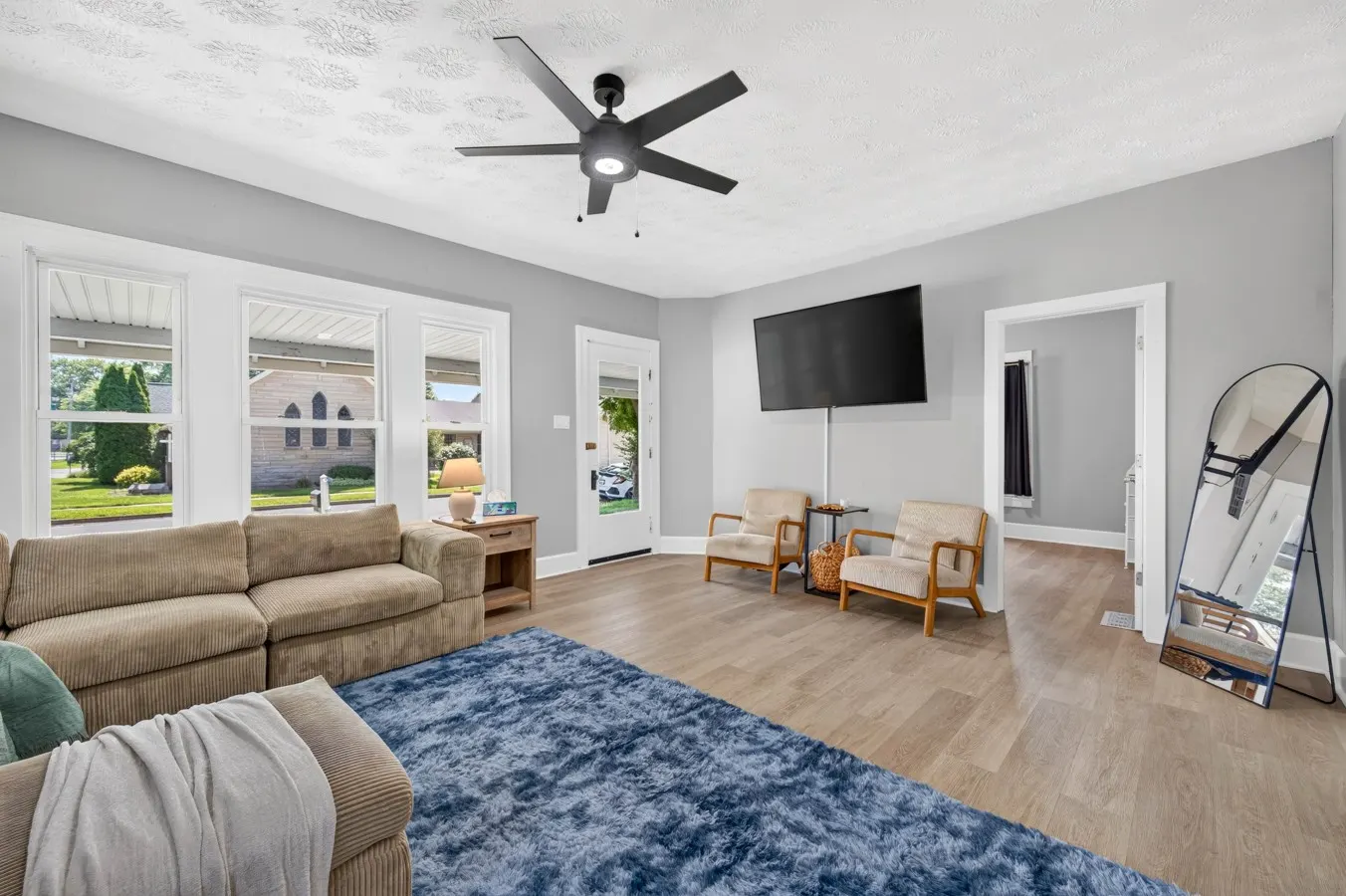 Affordable Group Stay Near Athletic Fields & Nexus 7