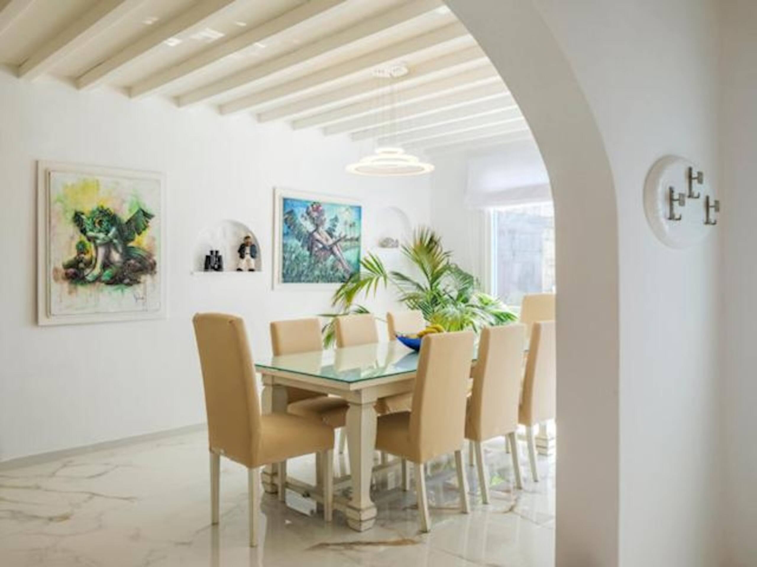 Archon Villa: 4BR Seaside, Olympic Pool 11