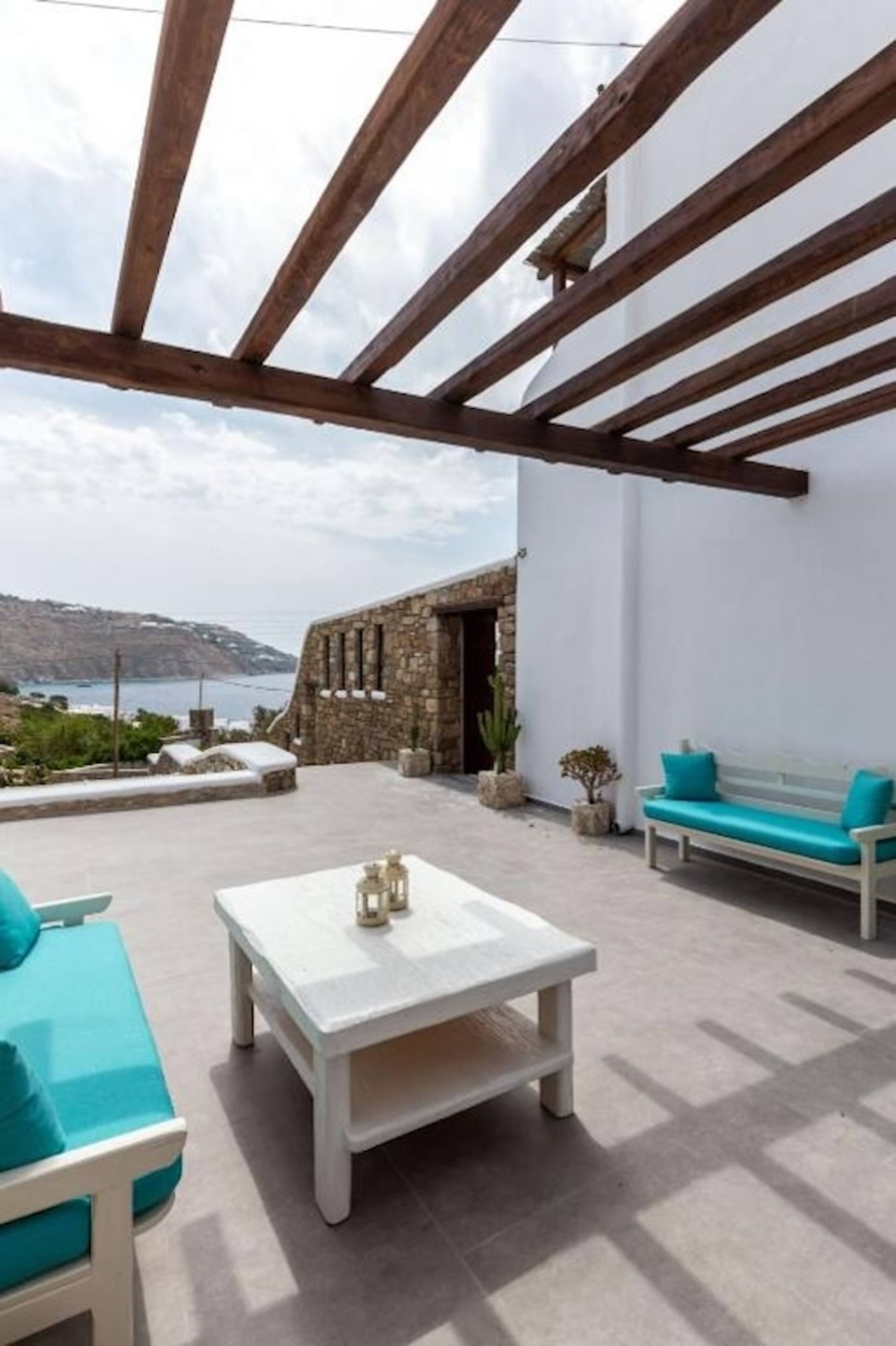 Archon Villa: 4BR Seaside, Olympic Pool 23