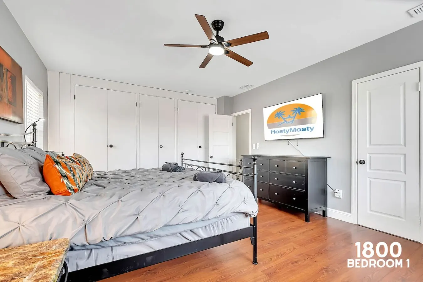 2-Home Compound with Pool and BBQ, Sleeps 16 14