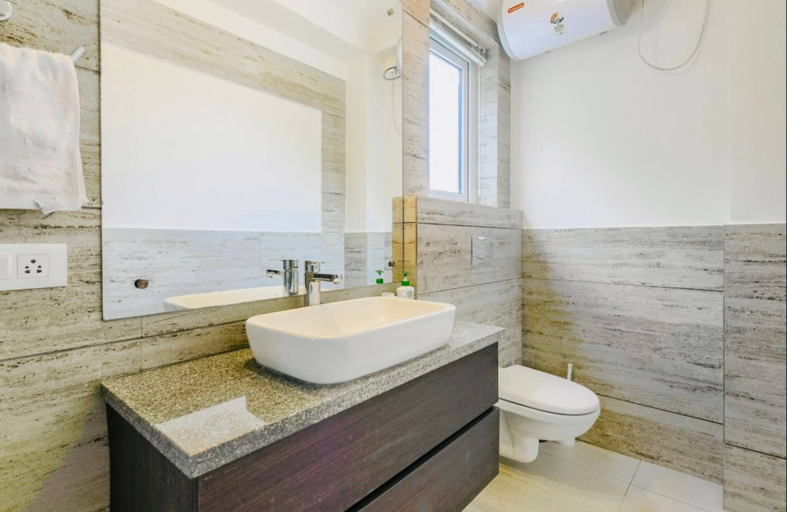 Tara Suites Naldehra 8