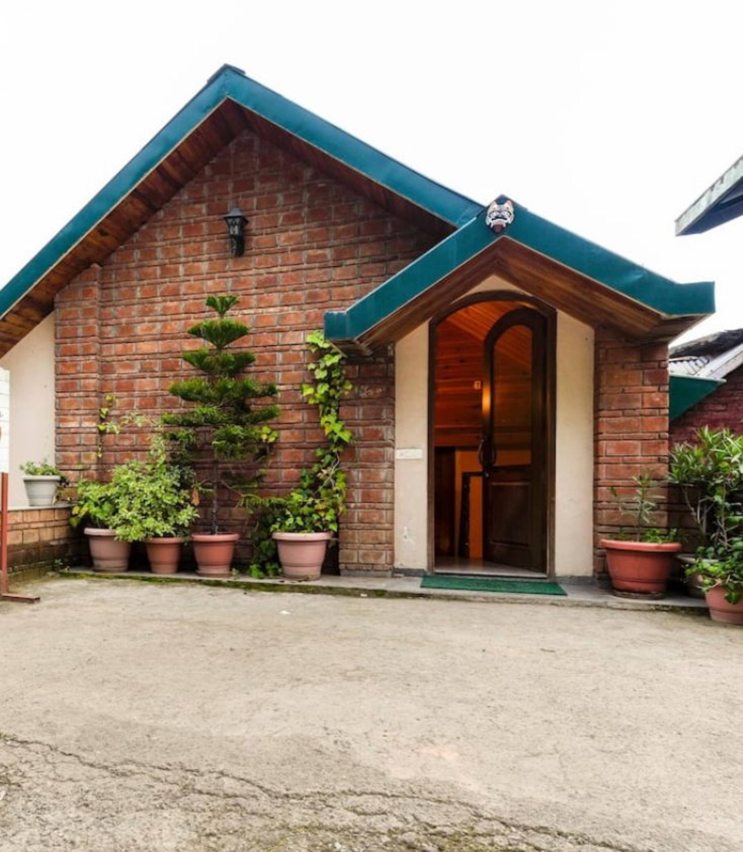 Tara Suites Naldehra 1