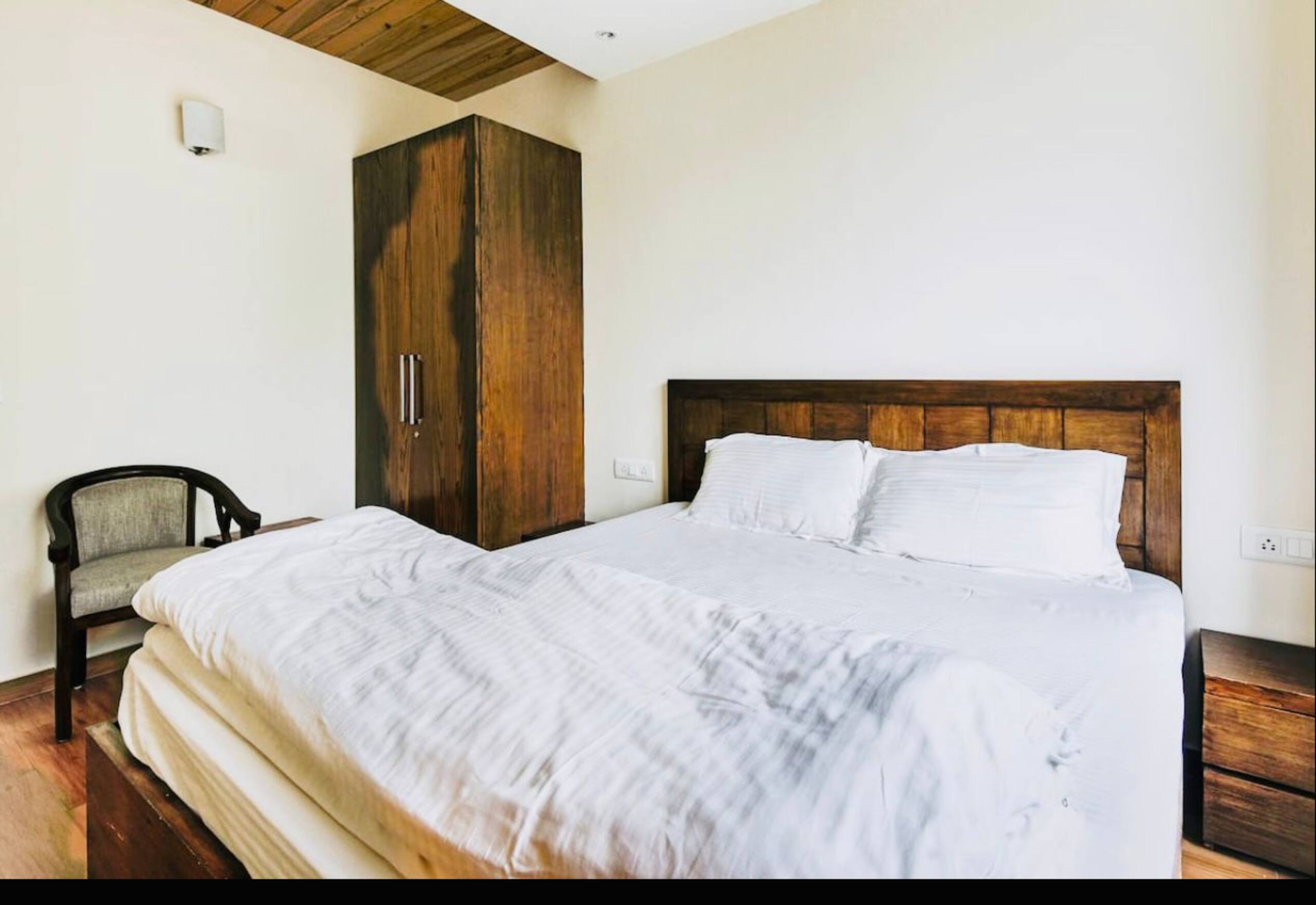 Tara Suites Naldehra 7