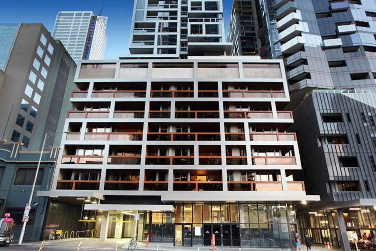 ReadySet Apartments on Rose Lane - 3 Bedroom Apartment RL3 16
