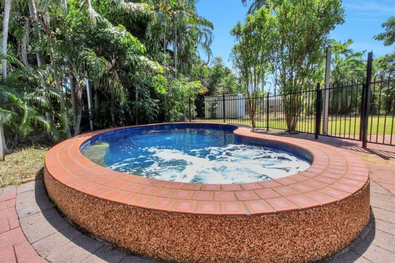 Zen Outback: pool - garden - balcony - parking — photo 4