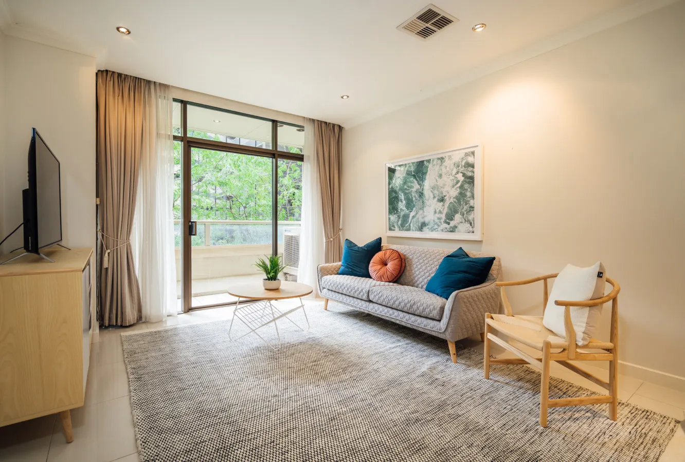 Serene on Grenfell - A Vibrant City Stay — photo 2