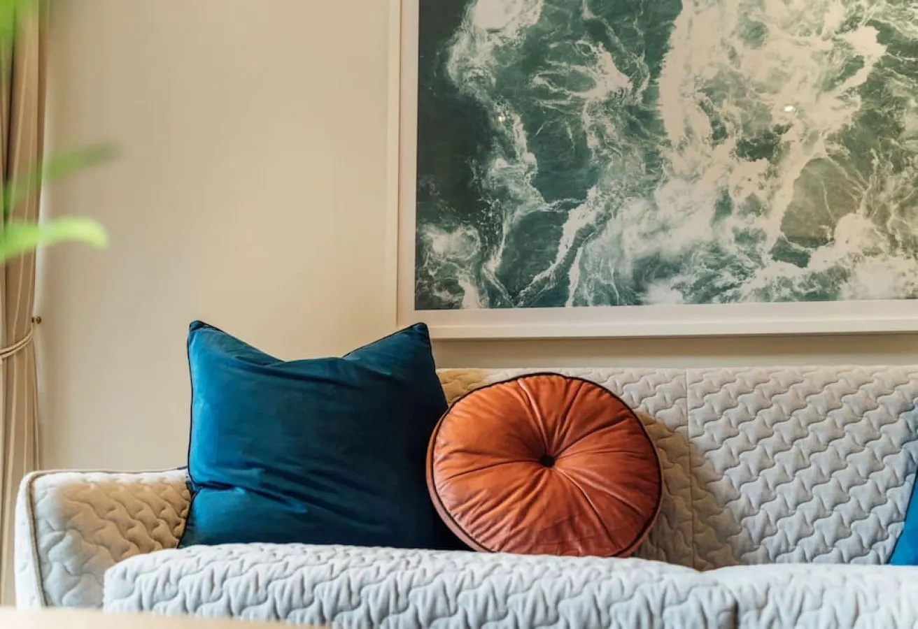 Serene on Grenfell - A Vibrant City Stay 7