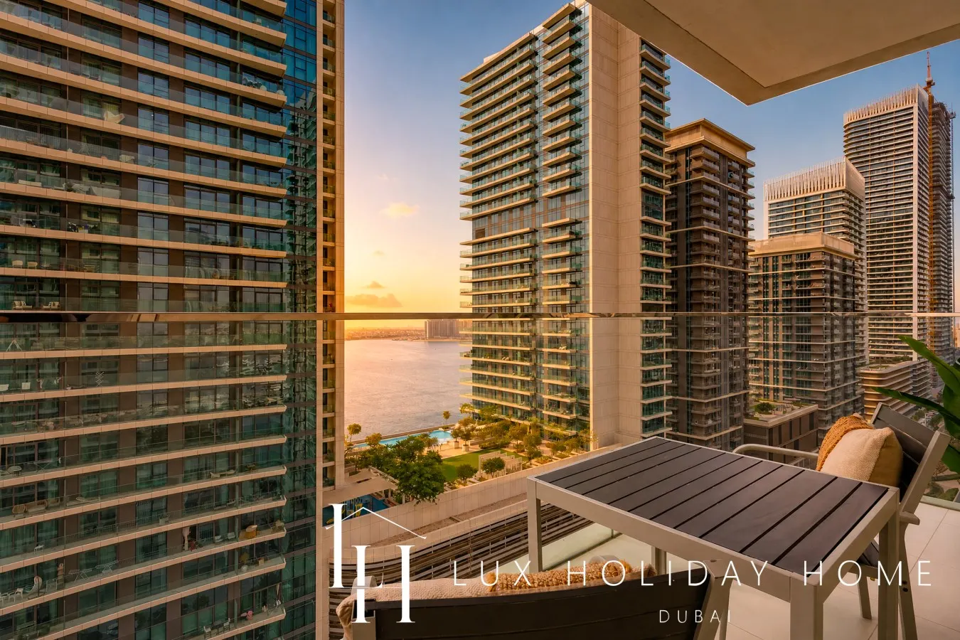 LUX | The Luxury Sunrise Suite 4