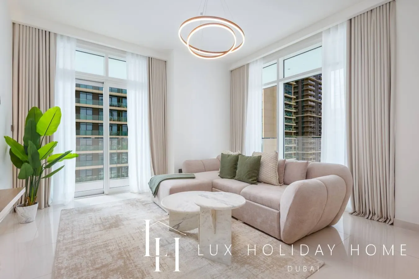 LUX The Luxury Sunrise Suite 4 11