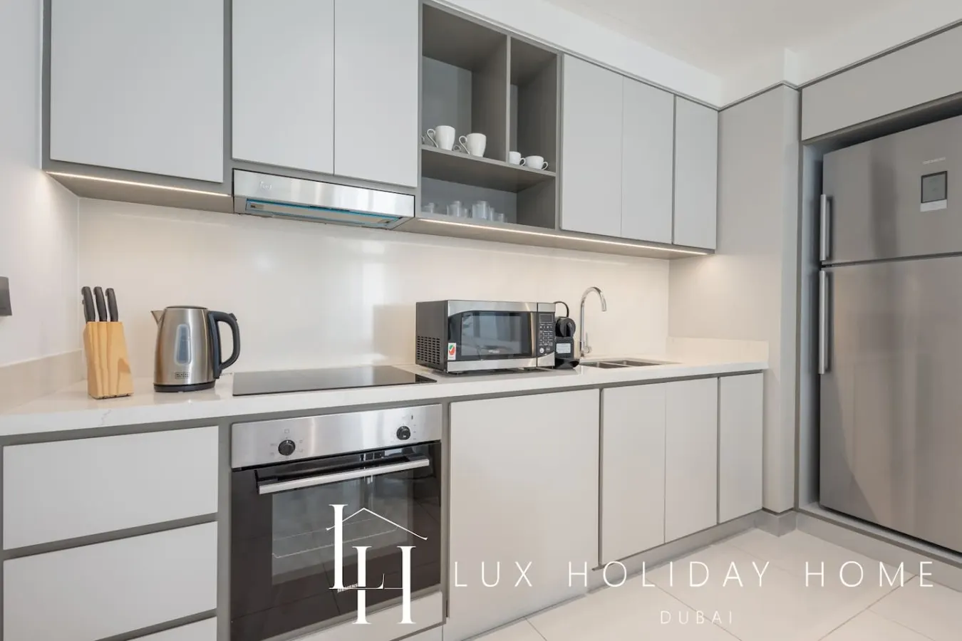 LUX The Luxury Sunrise Suite 4 14