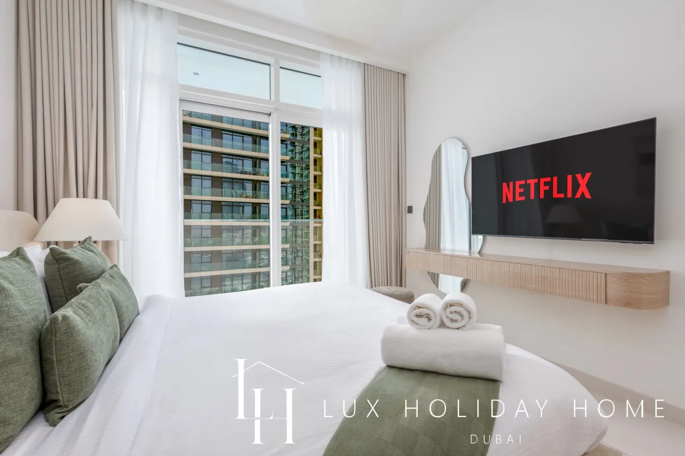 LUX The Luxury Sunrise Suite 4 19