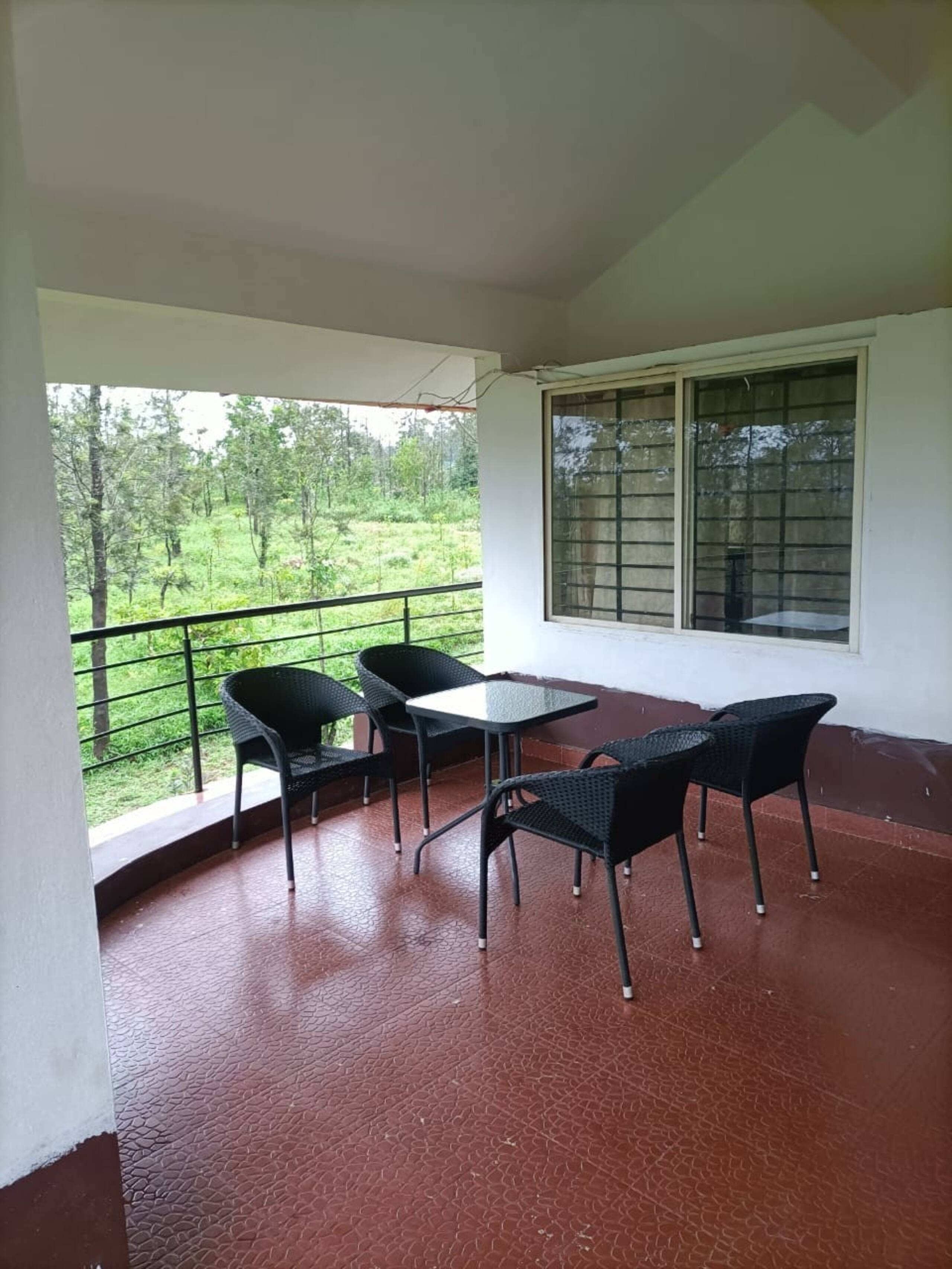 Cloud Alley Homestay - An Exclusive Getaway 8