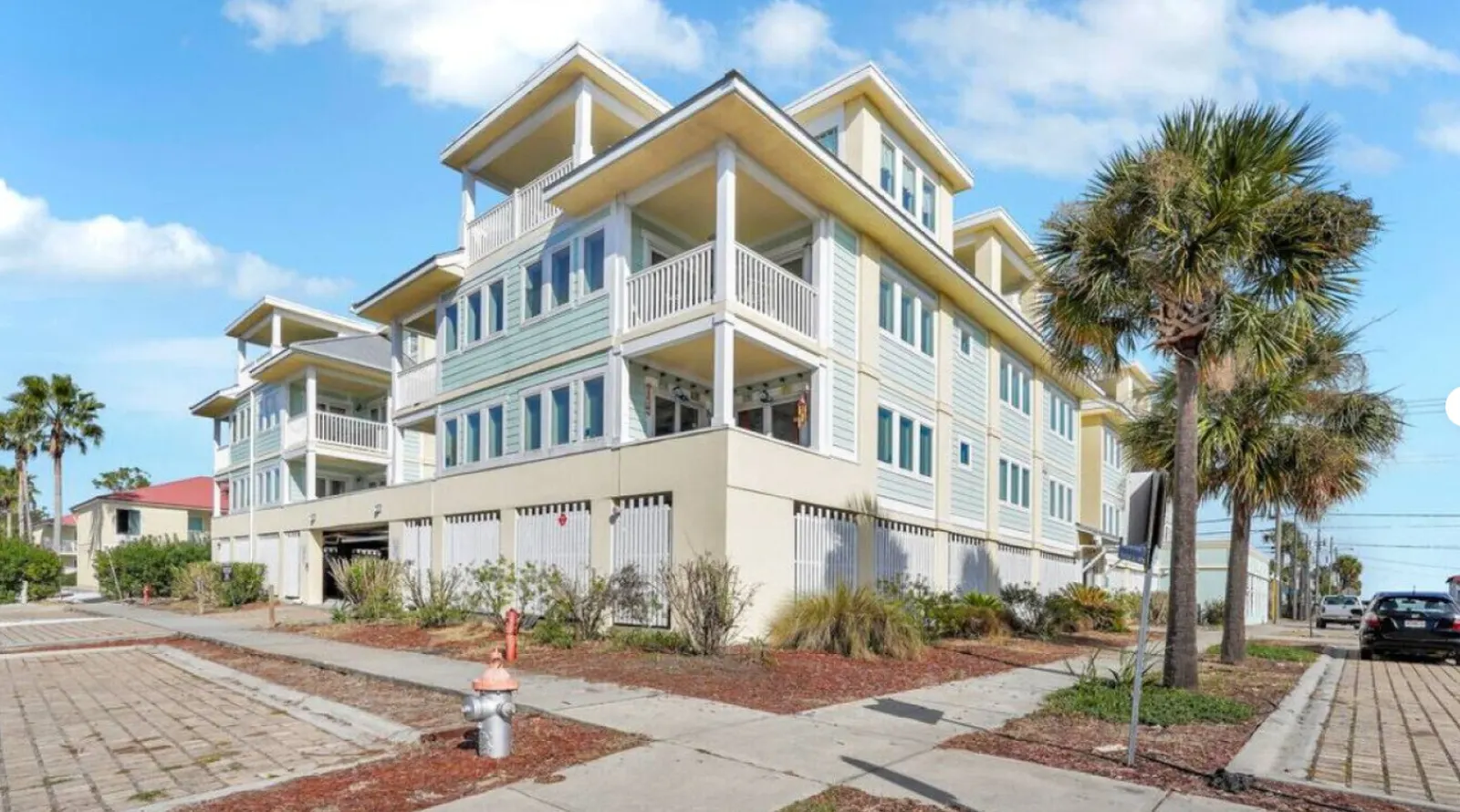 Tybee Dream: 2 Bed 2 Bath Condo w/ rooftop Pool