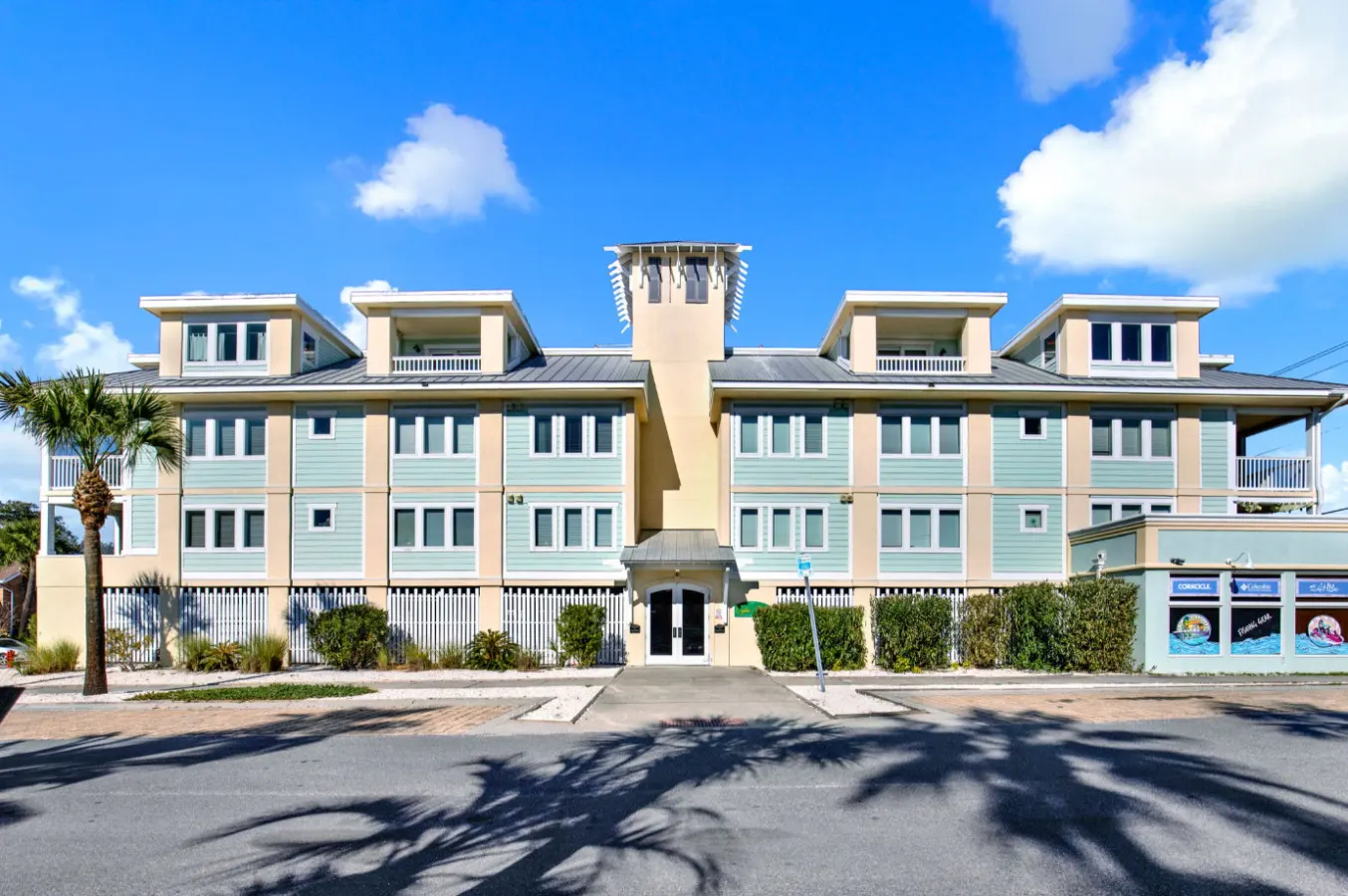 Tybee Dream: 2 Bed 2 Bath Condo w/ rooftop Pool — photo 2