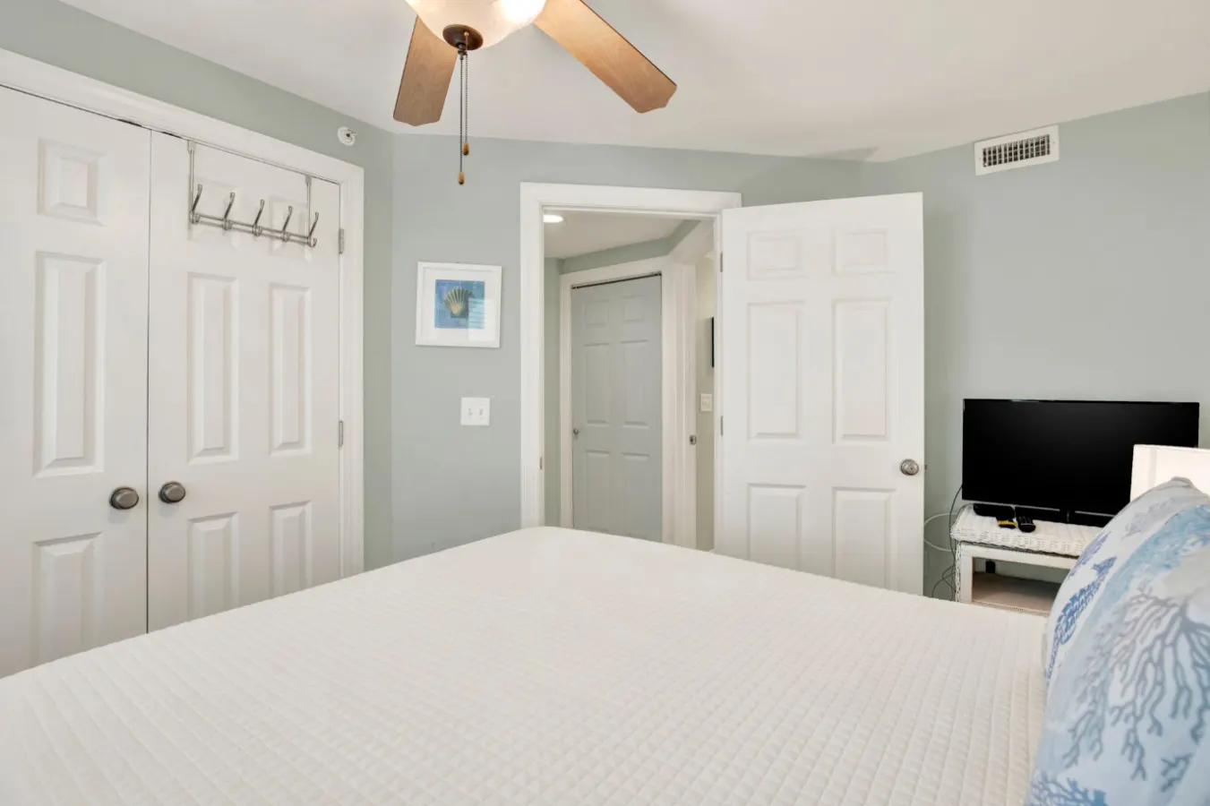 Tybee Dream: 2 Bed 2 Bath Condo w/ rooftop Pool 10