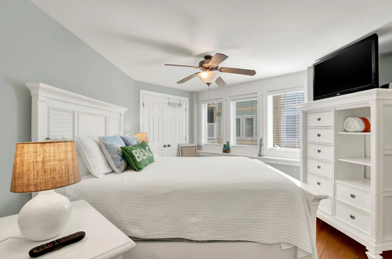 Tybee Dream: 2 Bed 2 Bath Condo w/ rooftop Pool 16
