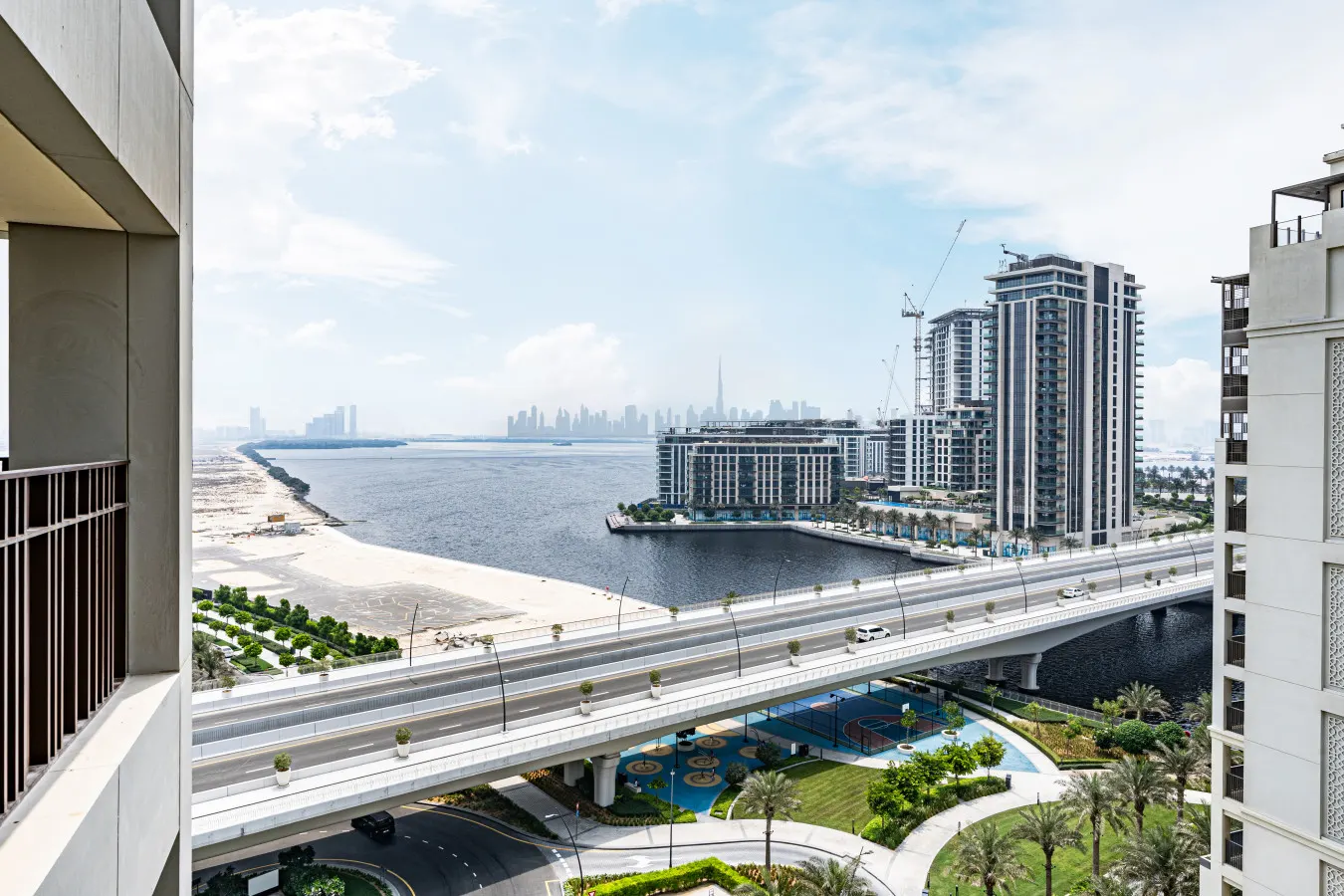 Lux Creek Home w/ Burj View steps from the Lagoon 3