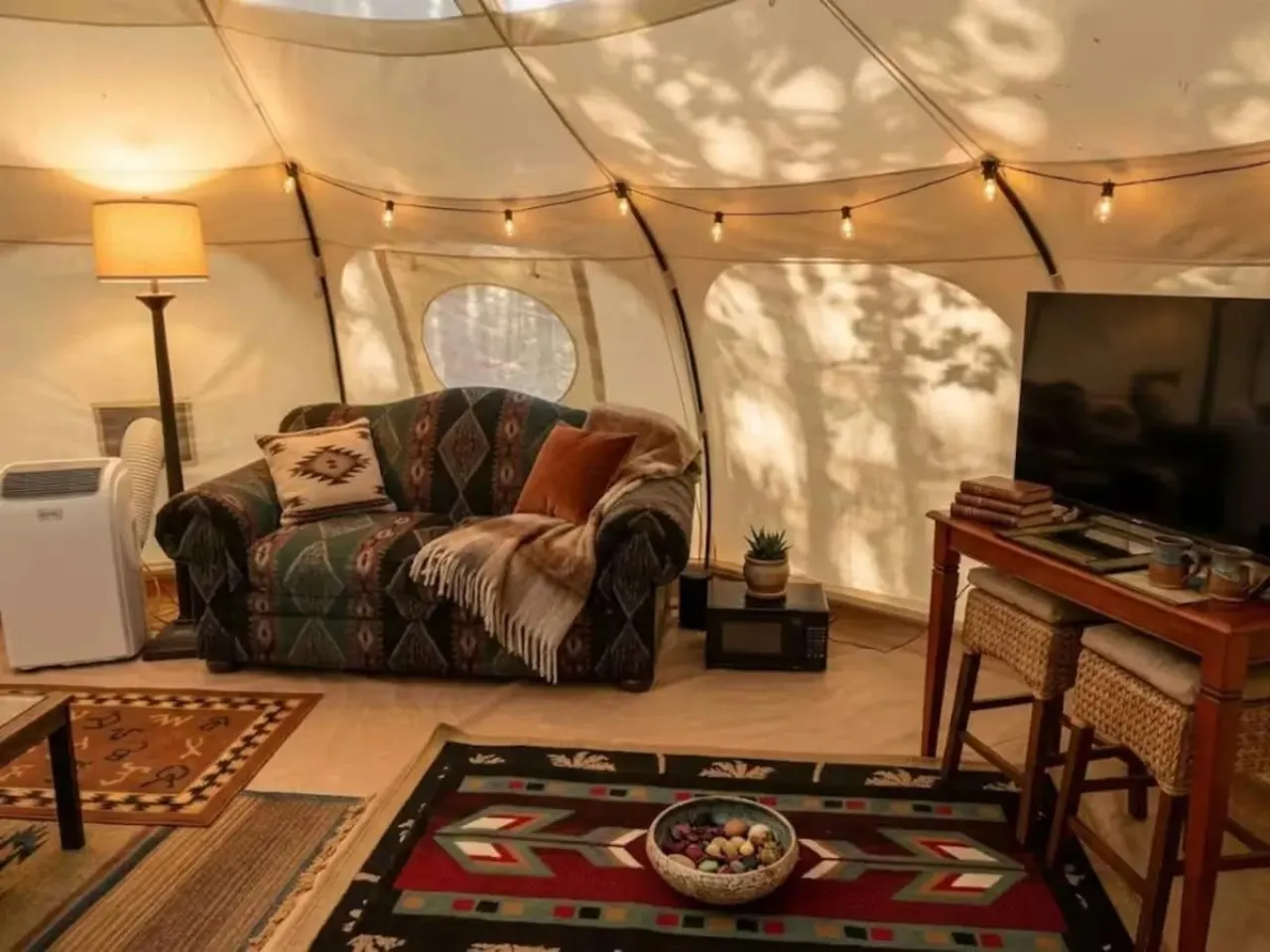 Glamping+Free Horseback Riding+Petting Farm — photo 2