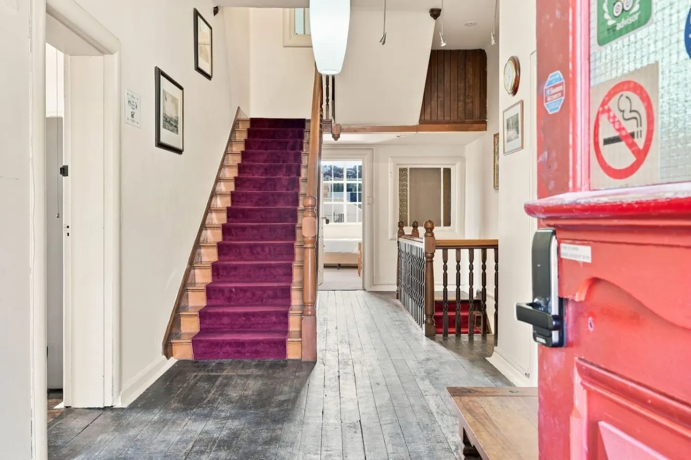 Edinburgh Deluxe Family Suite + Ensuite 18