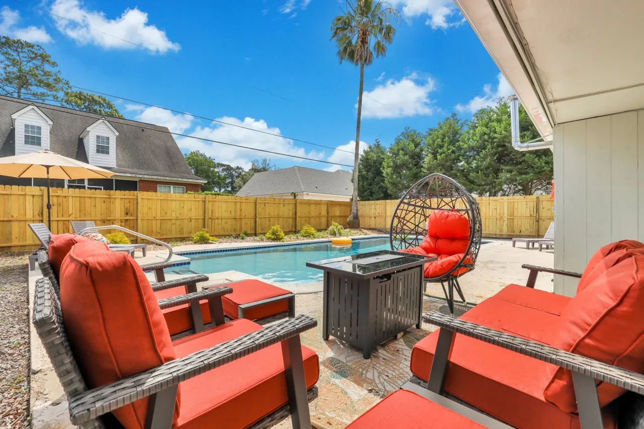 Savannah Poolside Perch, Pool, Hot tub, Pet Friendly 9